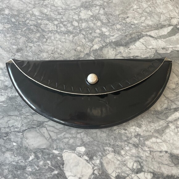 Maison Margiela Half Moon Leather Pearl Closure Clutch Bag Black - Picture 1 of 11